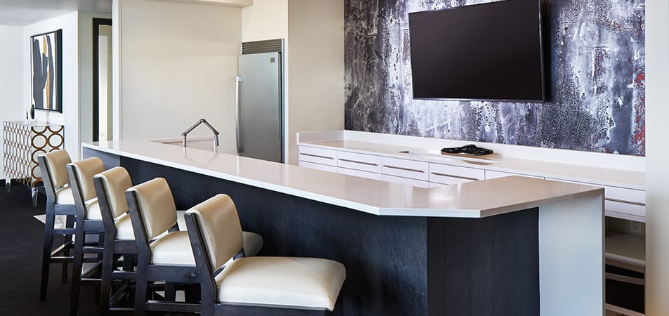 Davenport Grand Presidential Suite Bar Top with Chairs