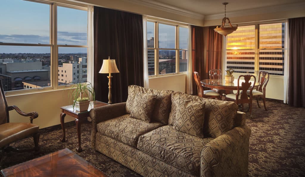 Governor Suite Living Space | Historic Davenport