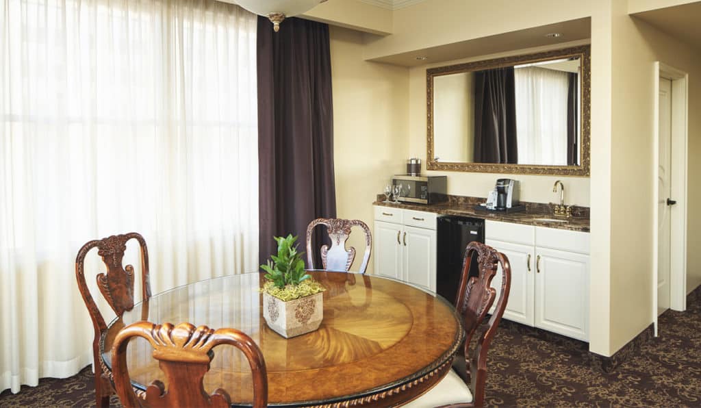 Governor Suite- table and Bar | Historic Davenport
