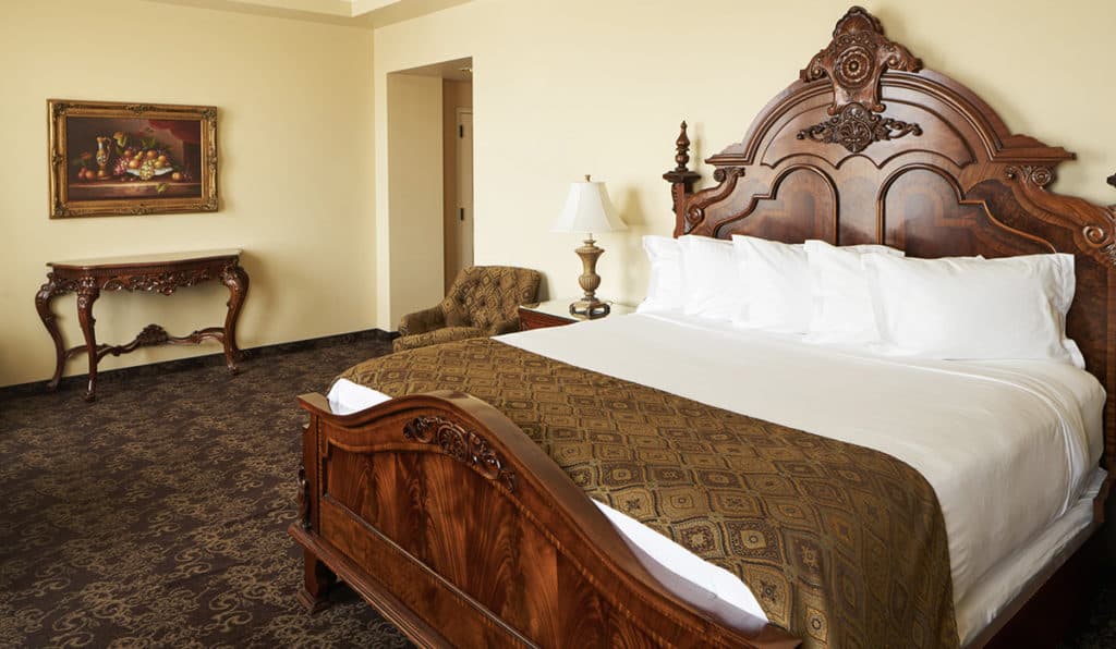 Superior Bedroom- King Bed | Historic Davenport