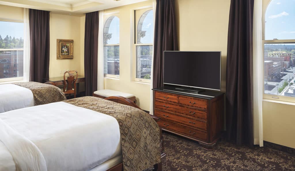Superior Room- Two Queen beds and TV | Historic Davenport