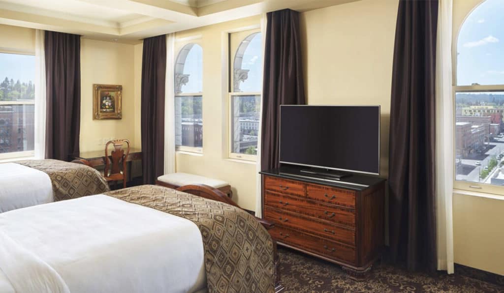 Bedroom with Two beds | Deluxe Room | Historic Davenport